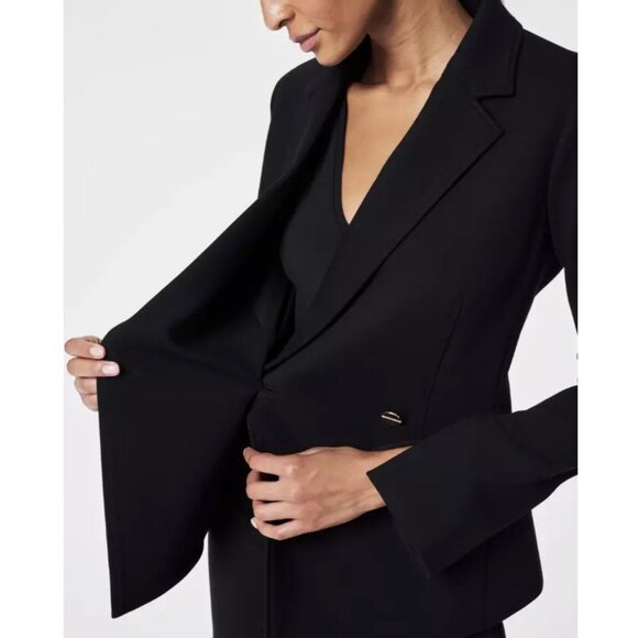 NEW SPANX The Perfect Asymmetrical Blazer Black Size L - Picture 2 of 8